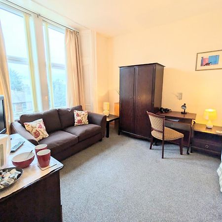 Hollybank - Ensuite Room & Use Of Large Shared Kitchen Dumfries Exteriör bild