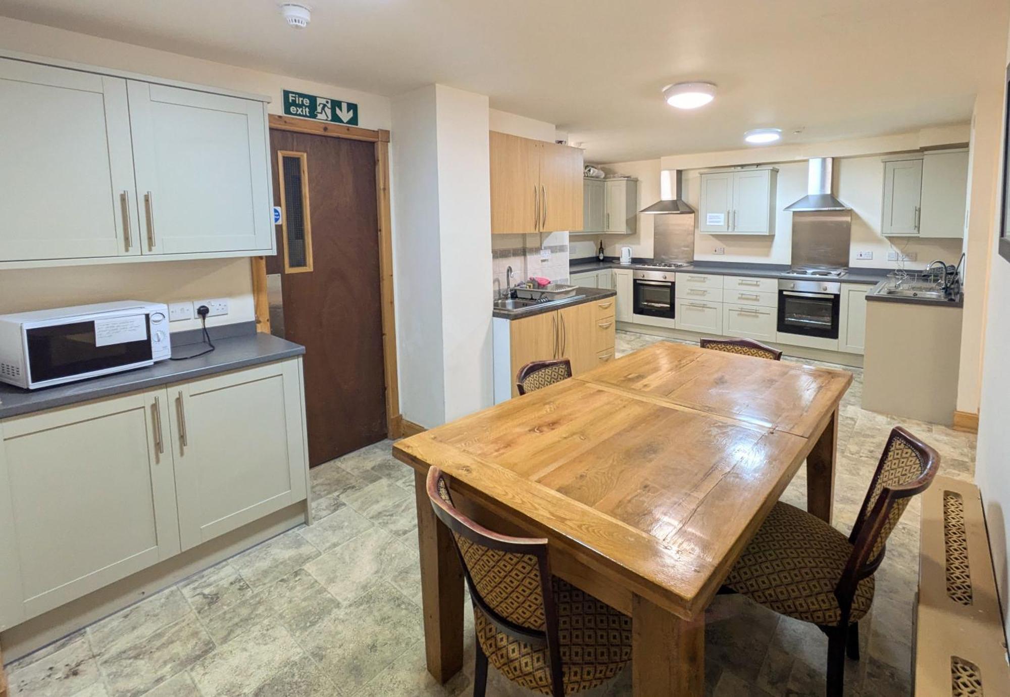 Hollybank - Ensuite Room & Use Of Large Shared Kitchen Dumfries Exteriör bild