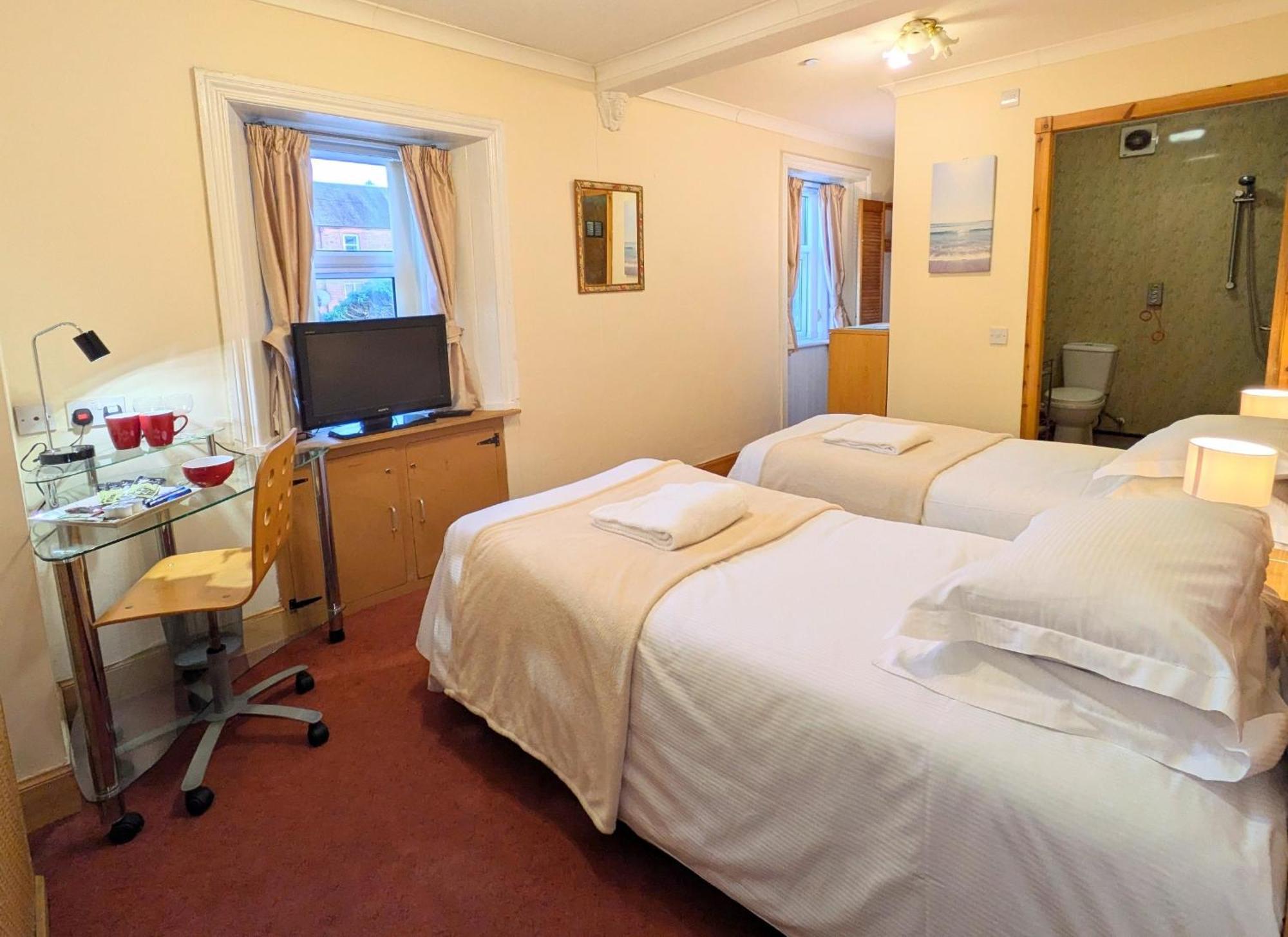 Hollybank - Ensuite Room & Use Of Large Shared Kitchen Dumfries Exteriör bild
