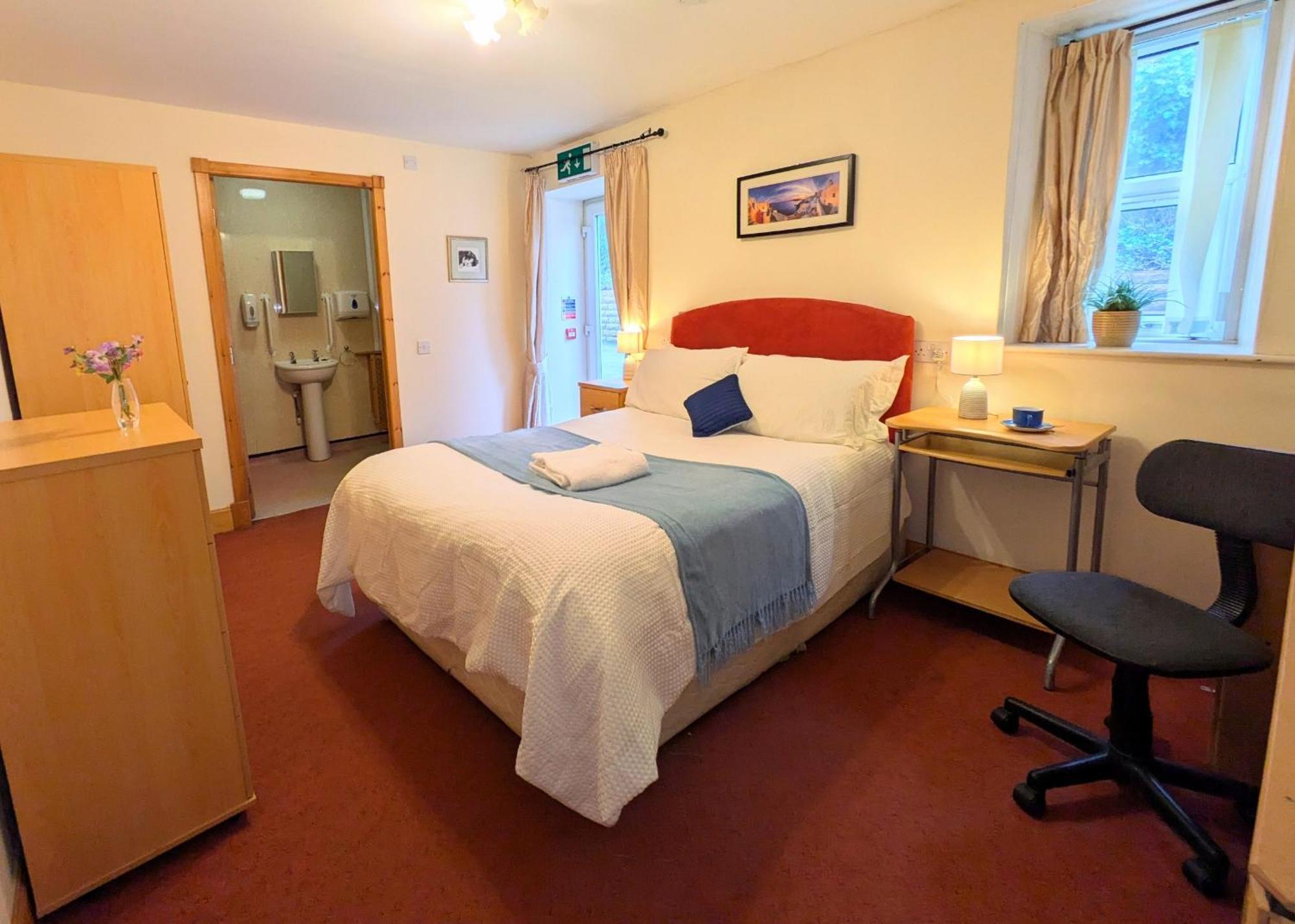 Hollybank - Ensuite Room & Use Of Large Shared Kitchen Dumfries Exteriör bild