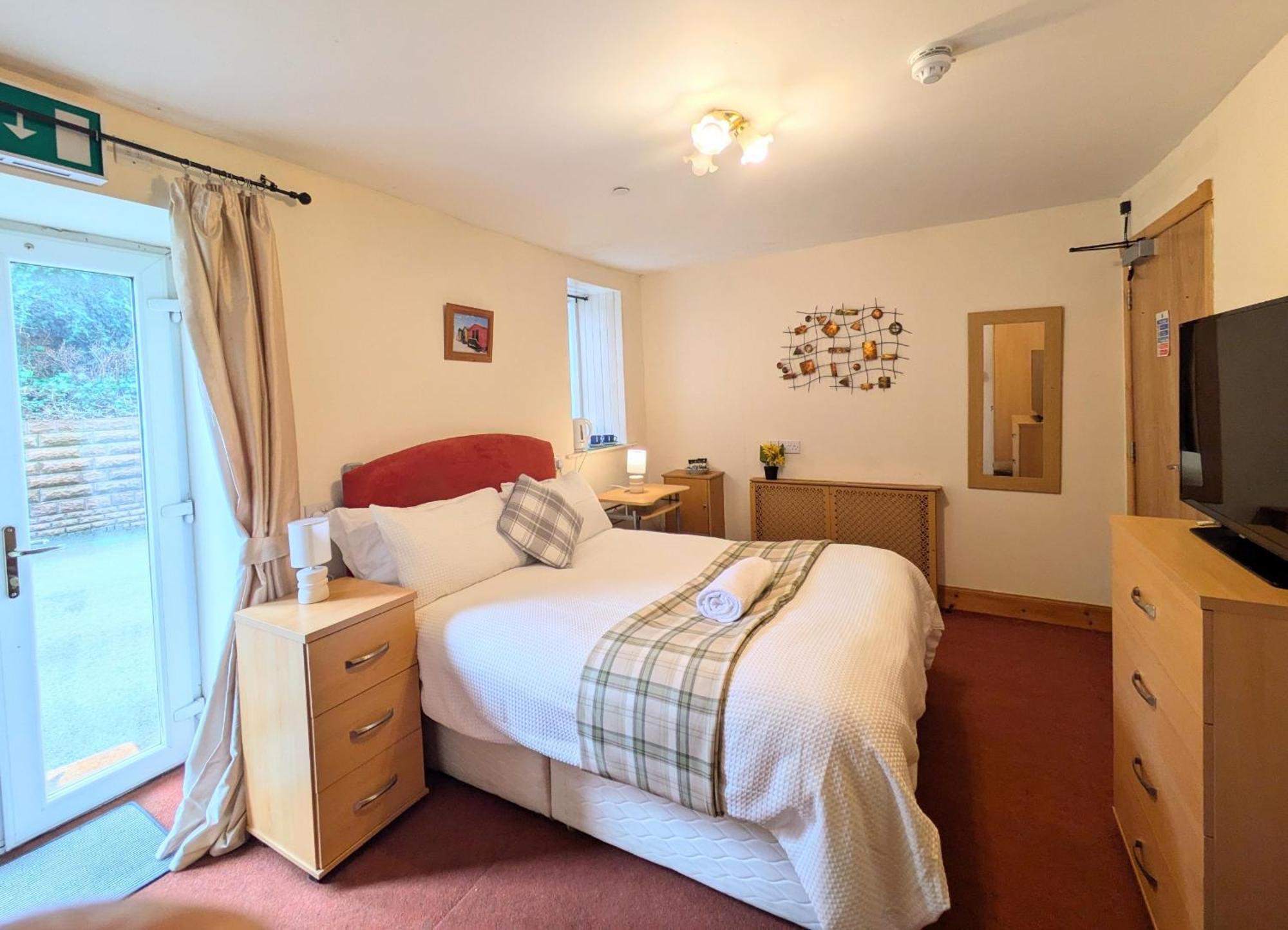Hollybank - Ensuite Room & Use Of Large Shared Kitchen Dumfries Exteriör bild